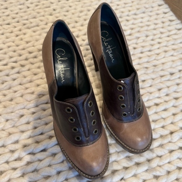 Cole Haan - Unique Women’s Multi Colored Heels - Size 8 high Chelsea pump - Picture 1 of 8